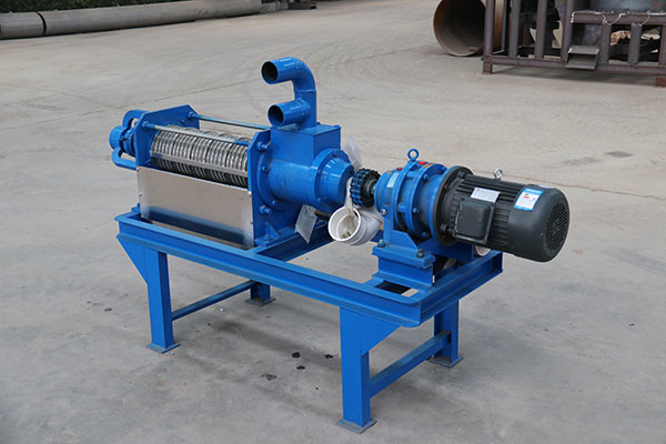 4-25 T/H เครื่องแยกปุ๋ยววัวที่กําหนดเอง ด้วยพลังงานปั๊ม 7.5kw
