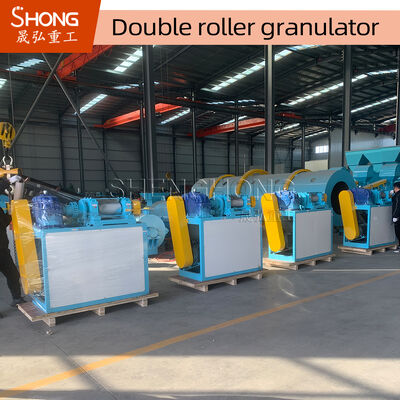 2% - 5% ความชื้น โรลเลอร์พรีสแกรนเลอเตอร์ที่มีความจุ 1-2t / h สําหรับแกรนเลสปุ๋ยผสมลูกฟลาต